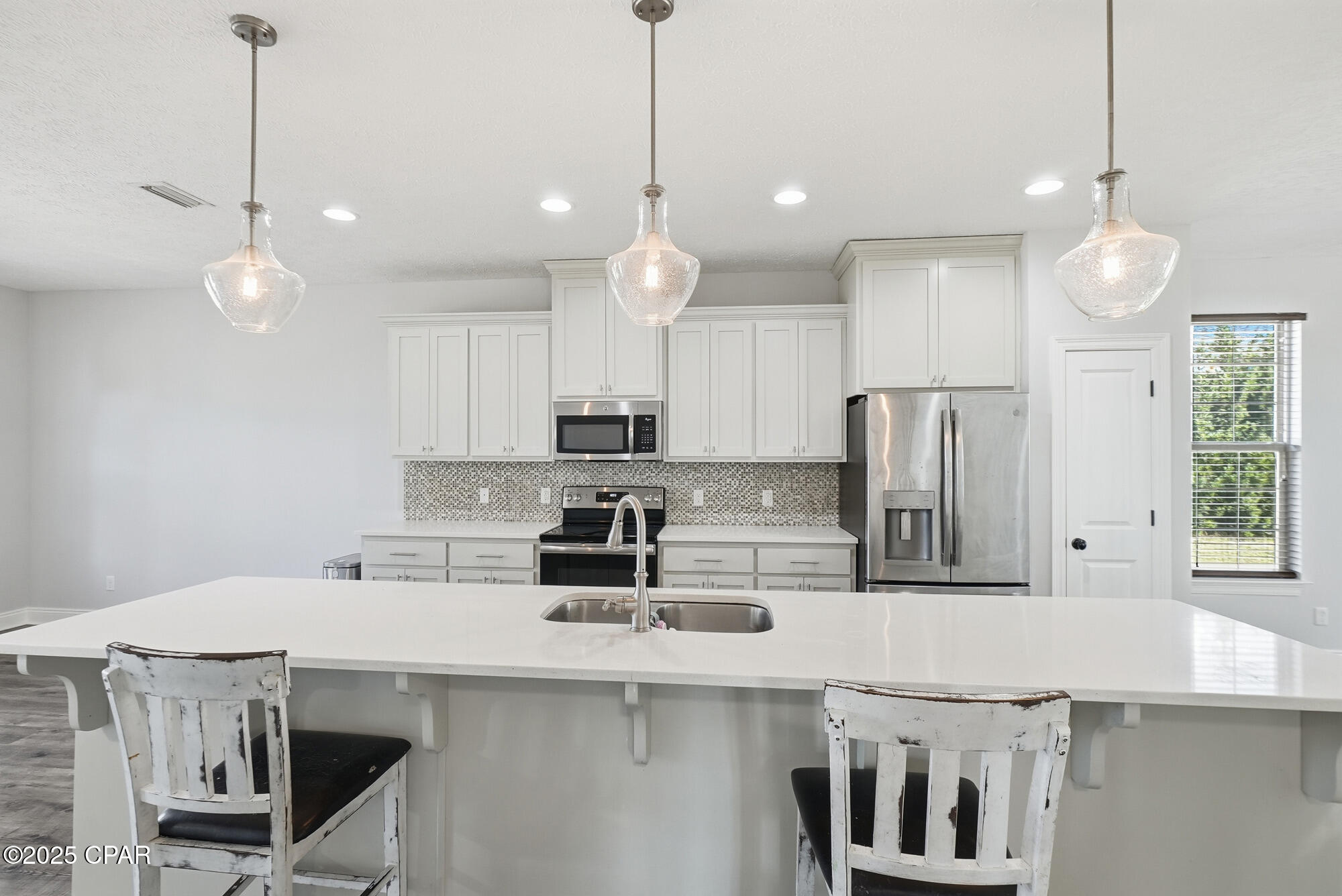 Hutchison's 2nd To Bahama Bch - Residential