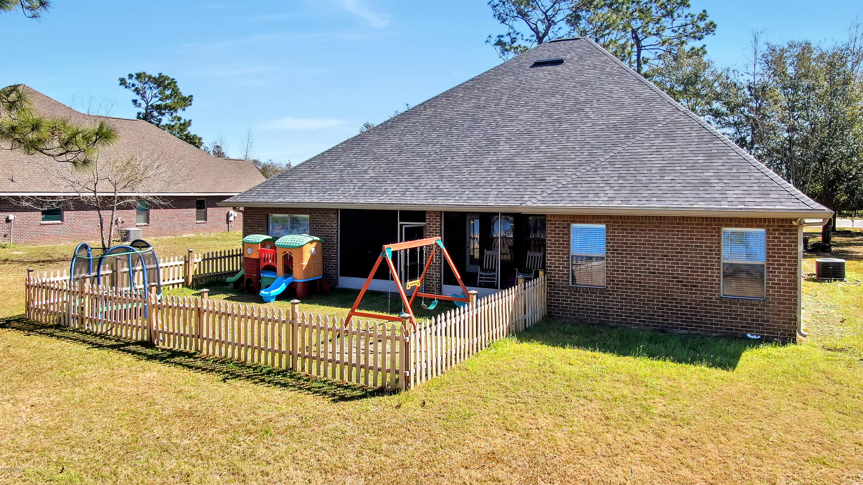 Lake Merial - Residential