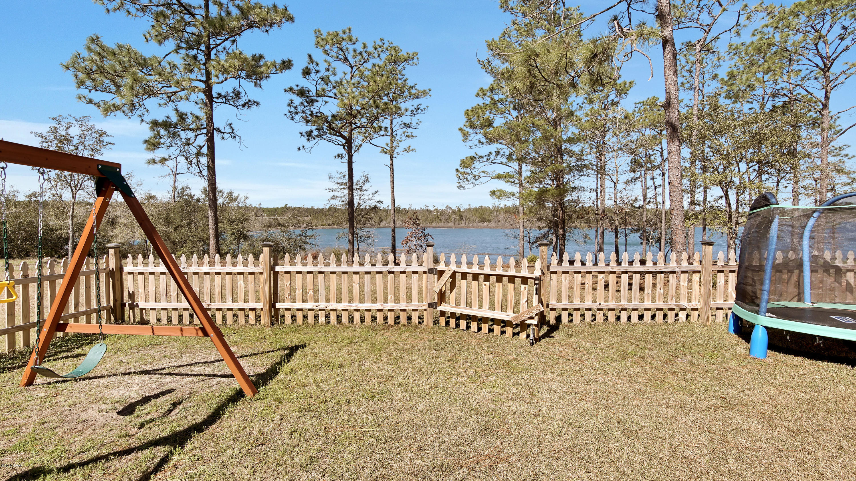 Lake Merial - Residential