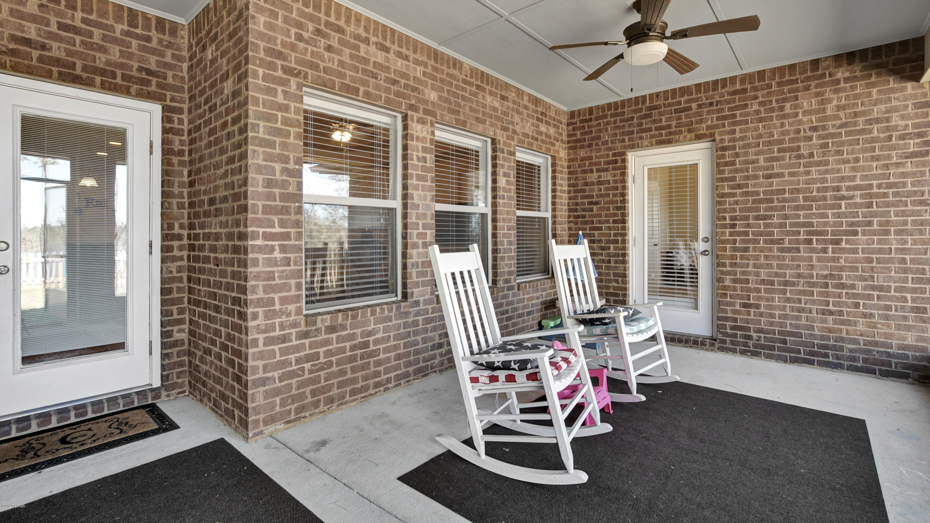 Lake Merial - Residential