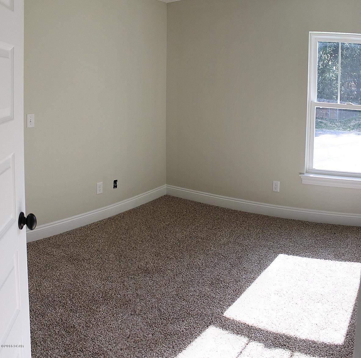 The Pines Of Lynn Haven - Residential