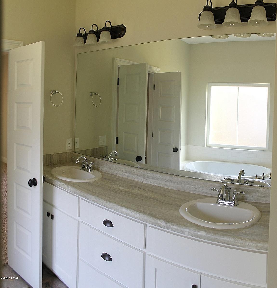 The Pines Of Lynn Haven - Residential