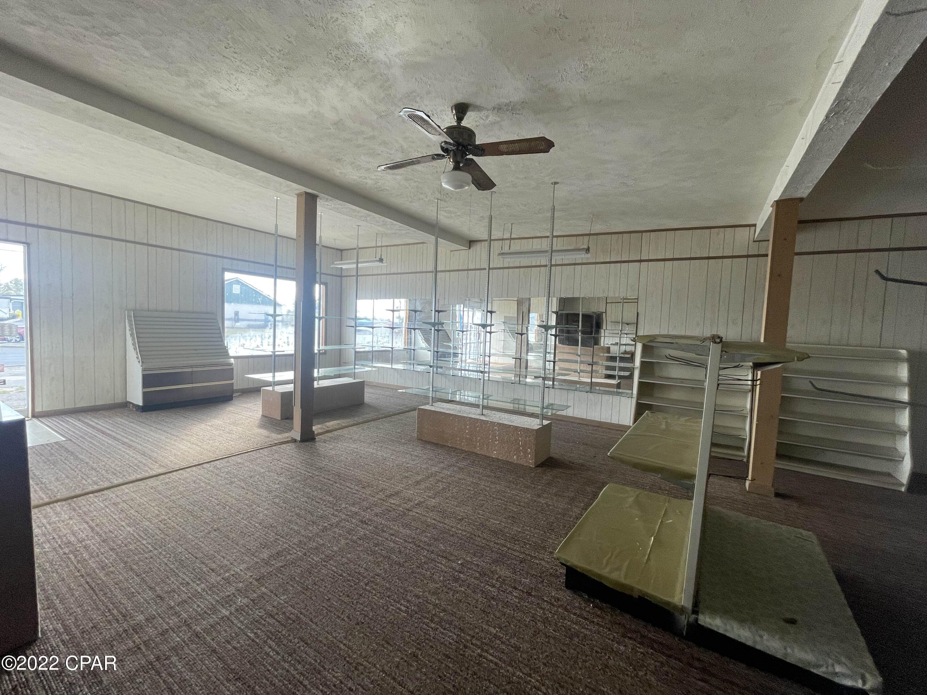 [No Recorded Subdiv] - Commercial Sale