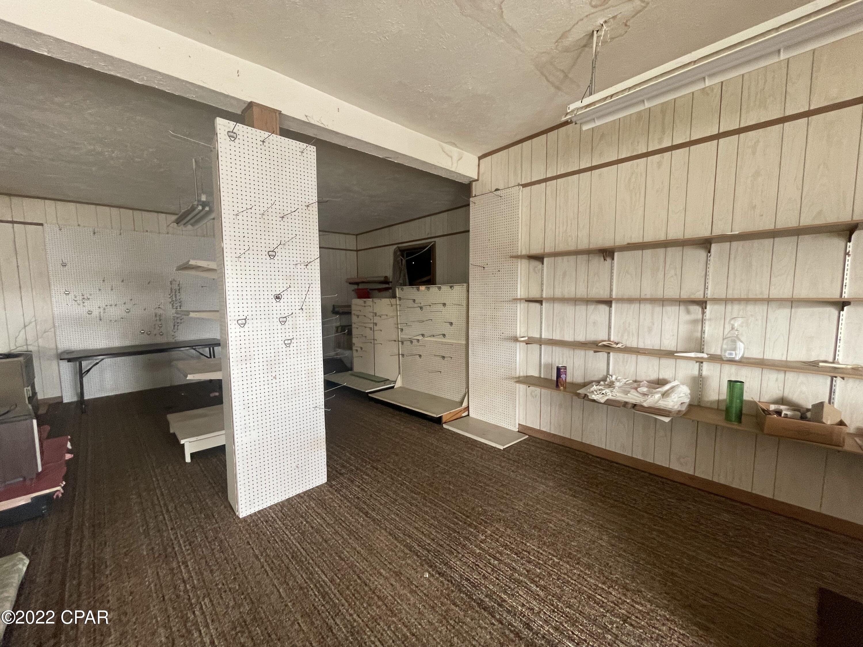 [No Recorded Subdiv] - Commercial Sale