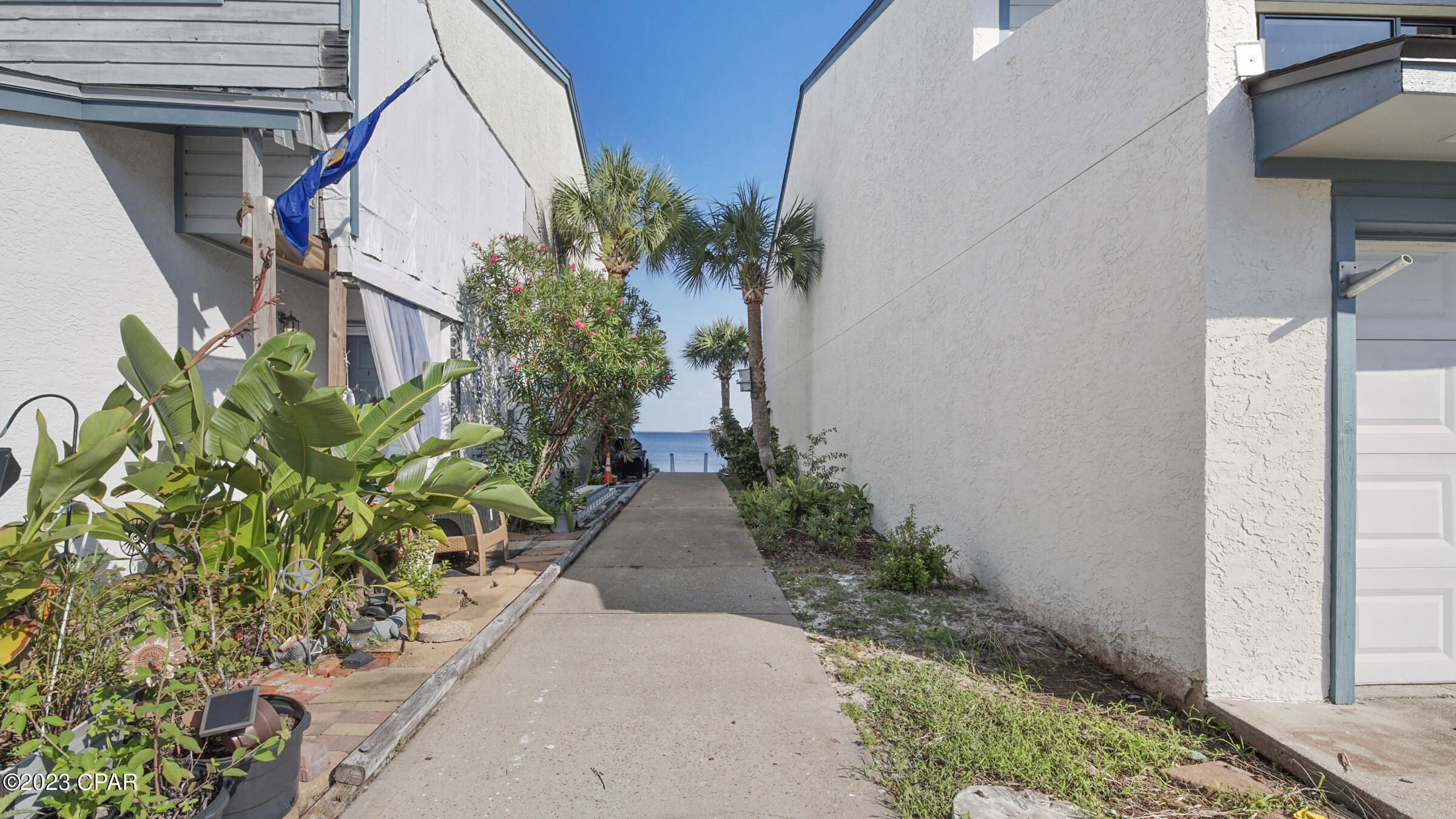 Sunbay Townhouses - Residential