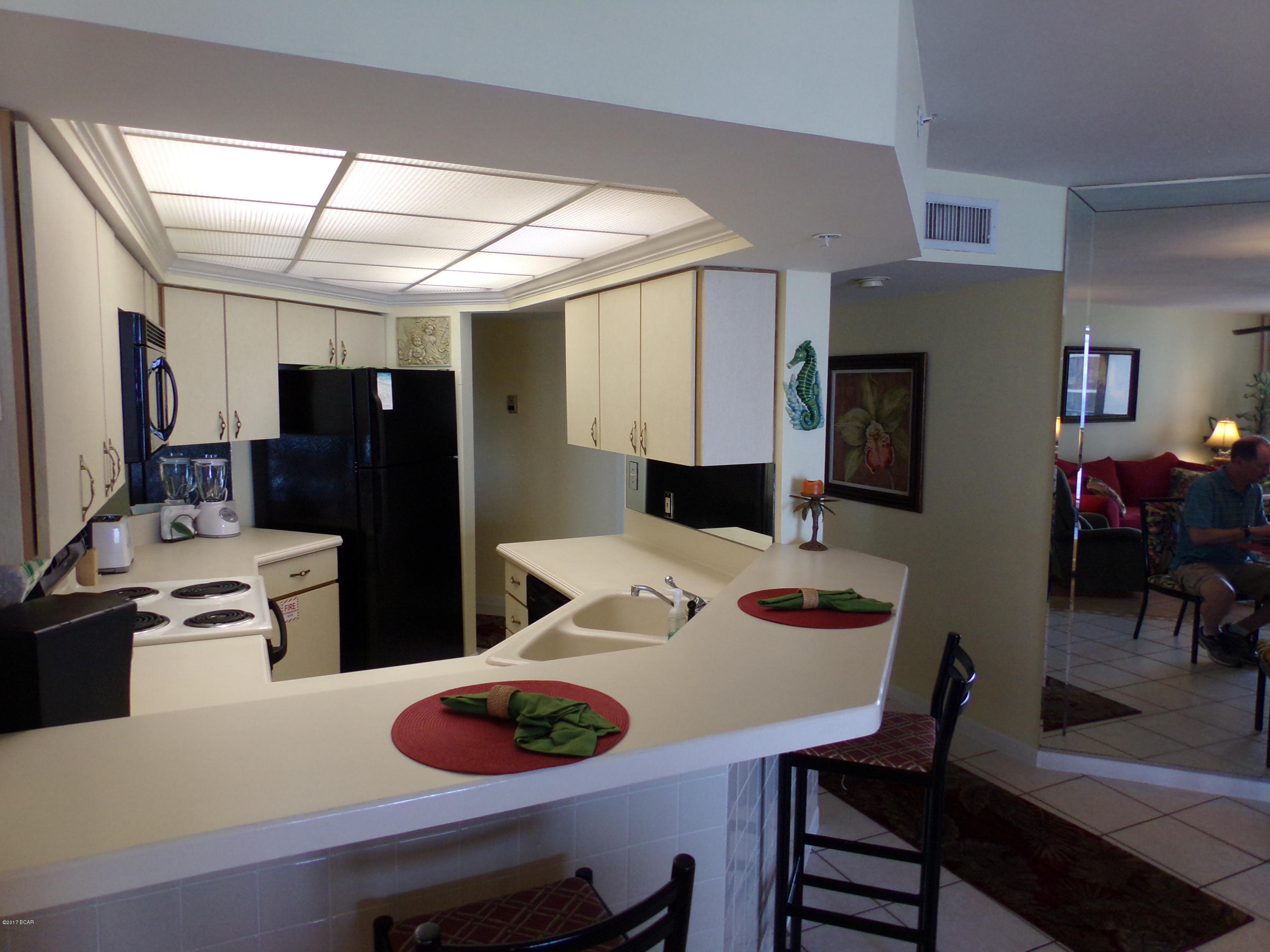 Summerhouse Condo. - Residential