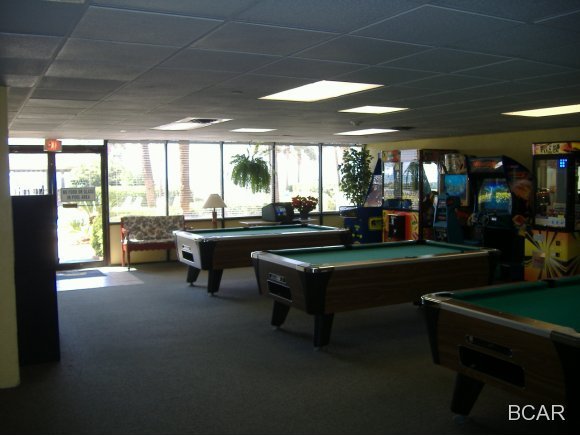 Summerhouse Condo. - Residential