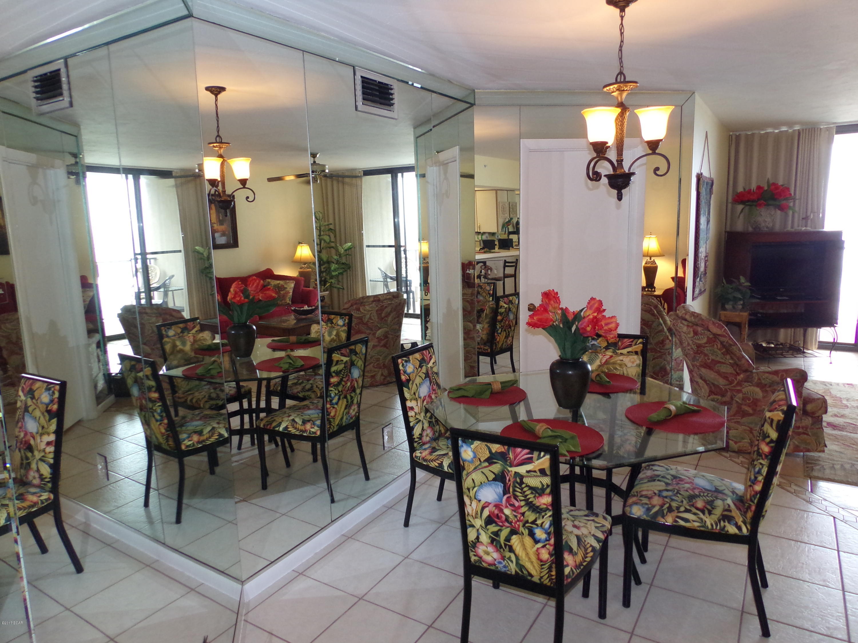 Summerhouse Condo. - Residential