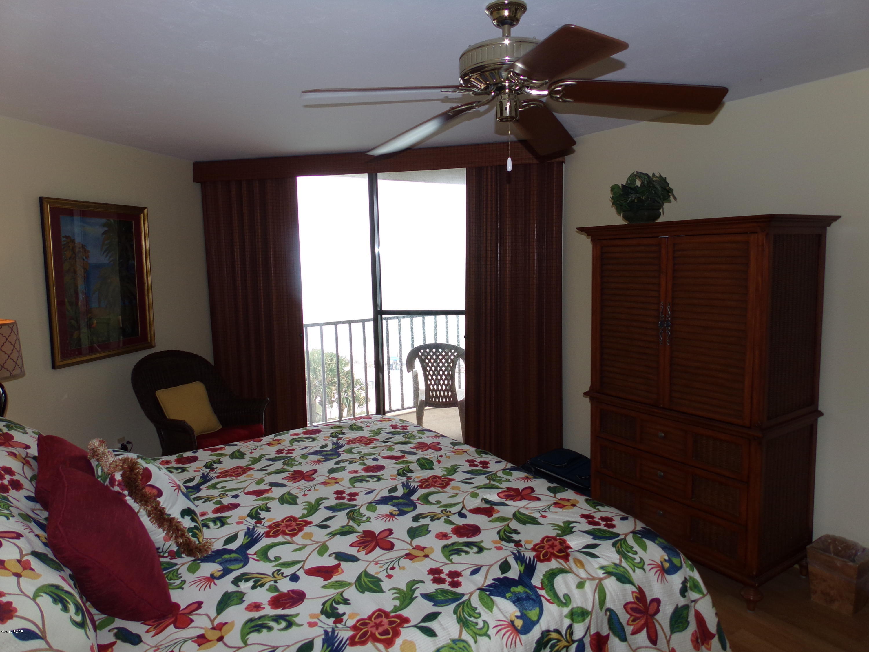 Summerhouse Condo. - Residential