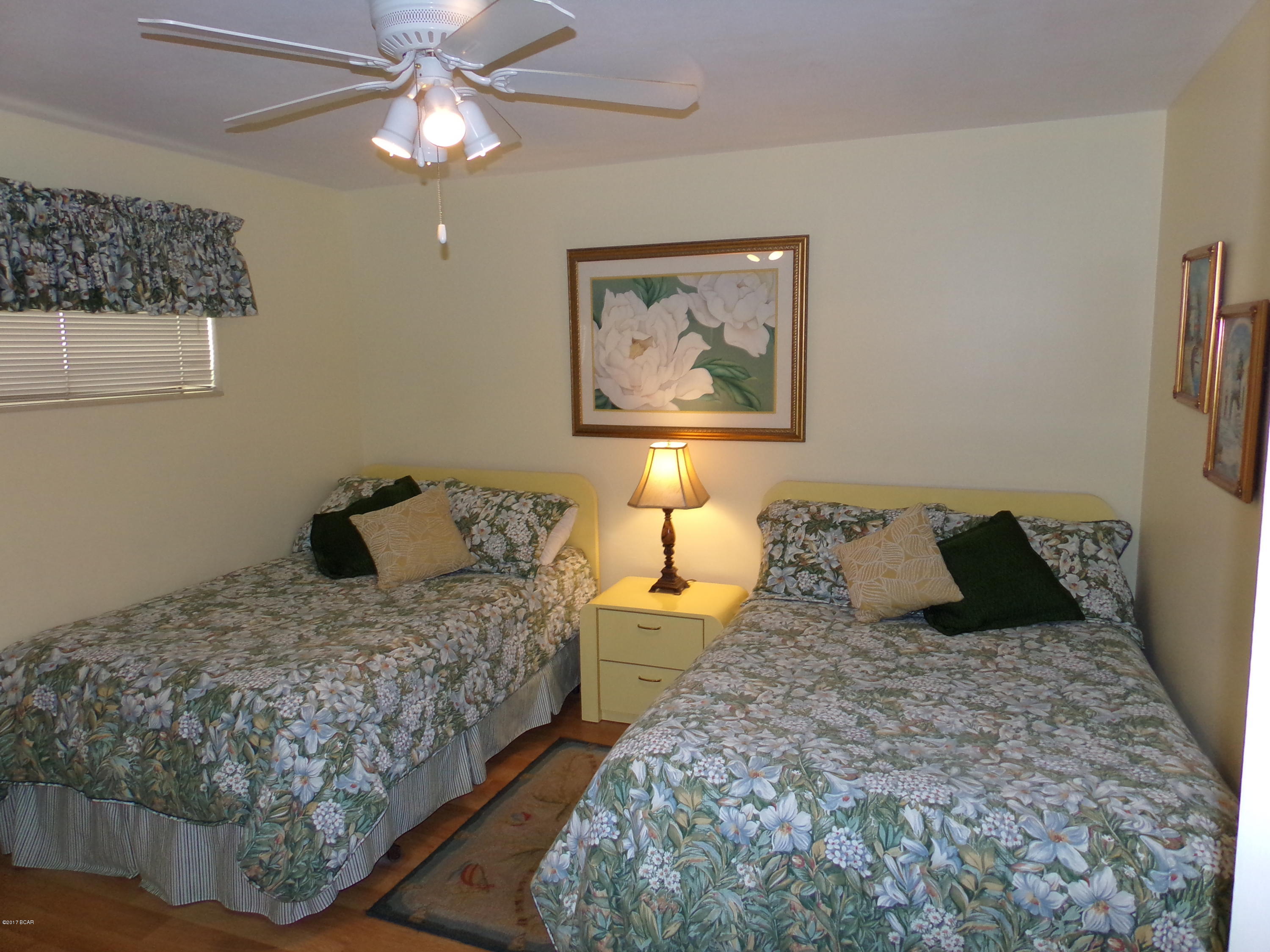 Summerhouse Condo. - Residential