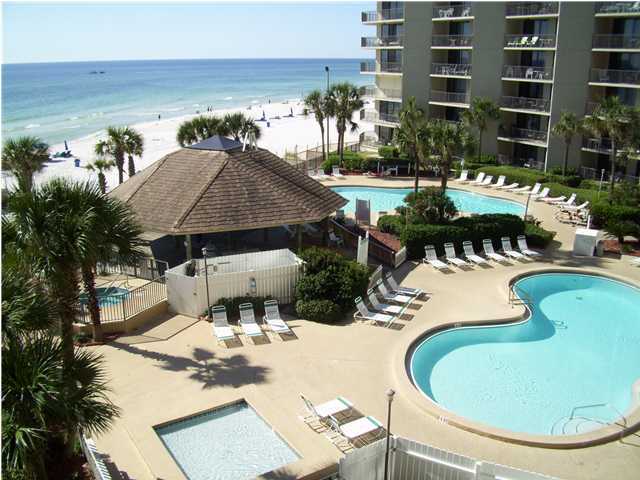 Summerhouse Condo. - Residential