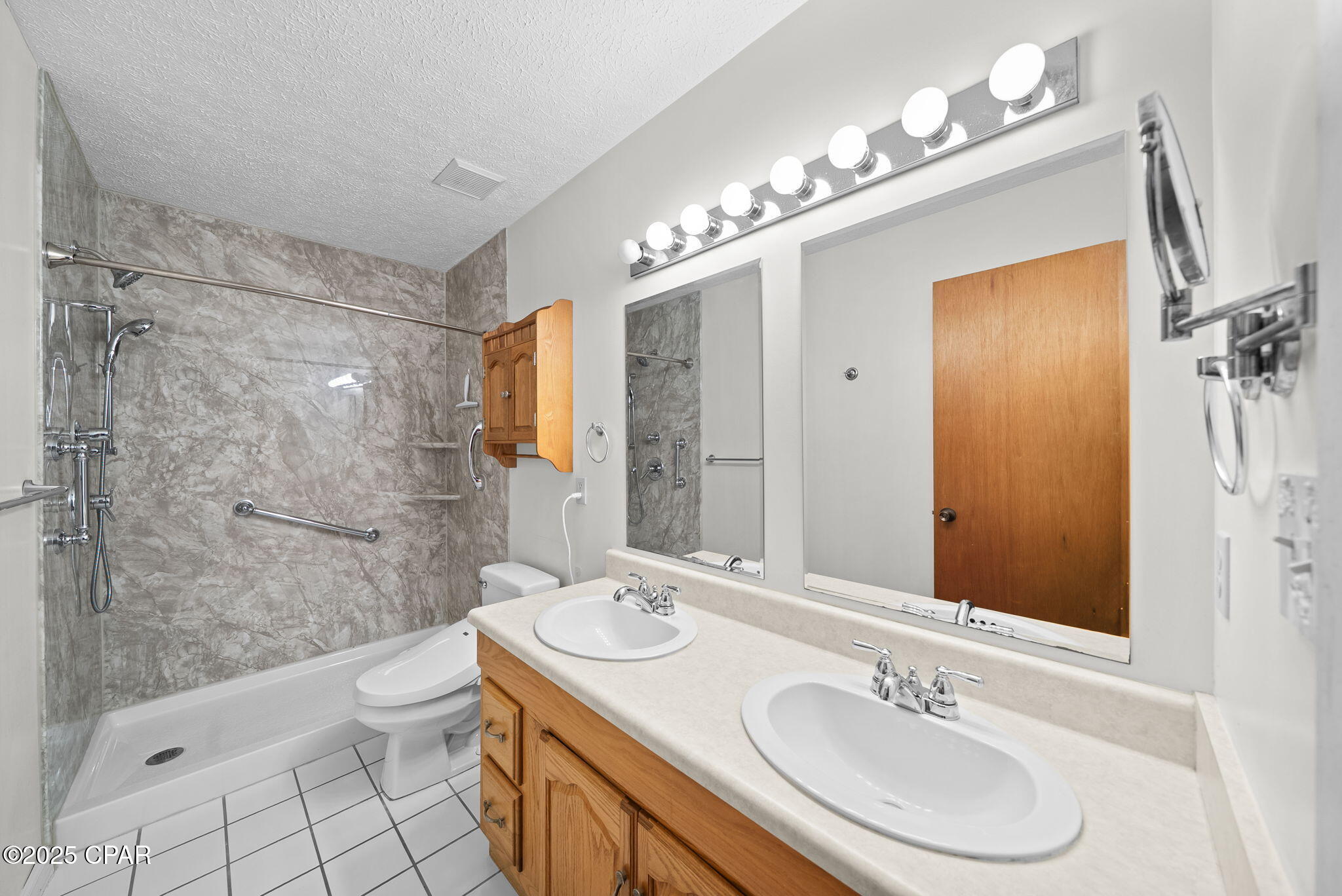 Black Oak Ridge - Residential