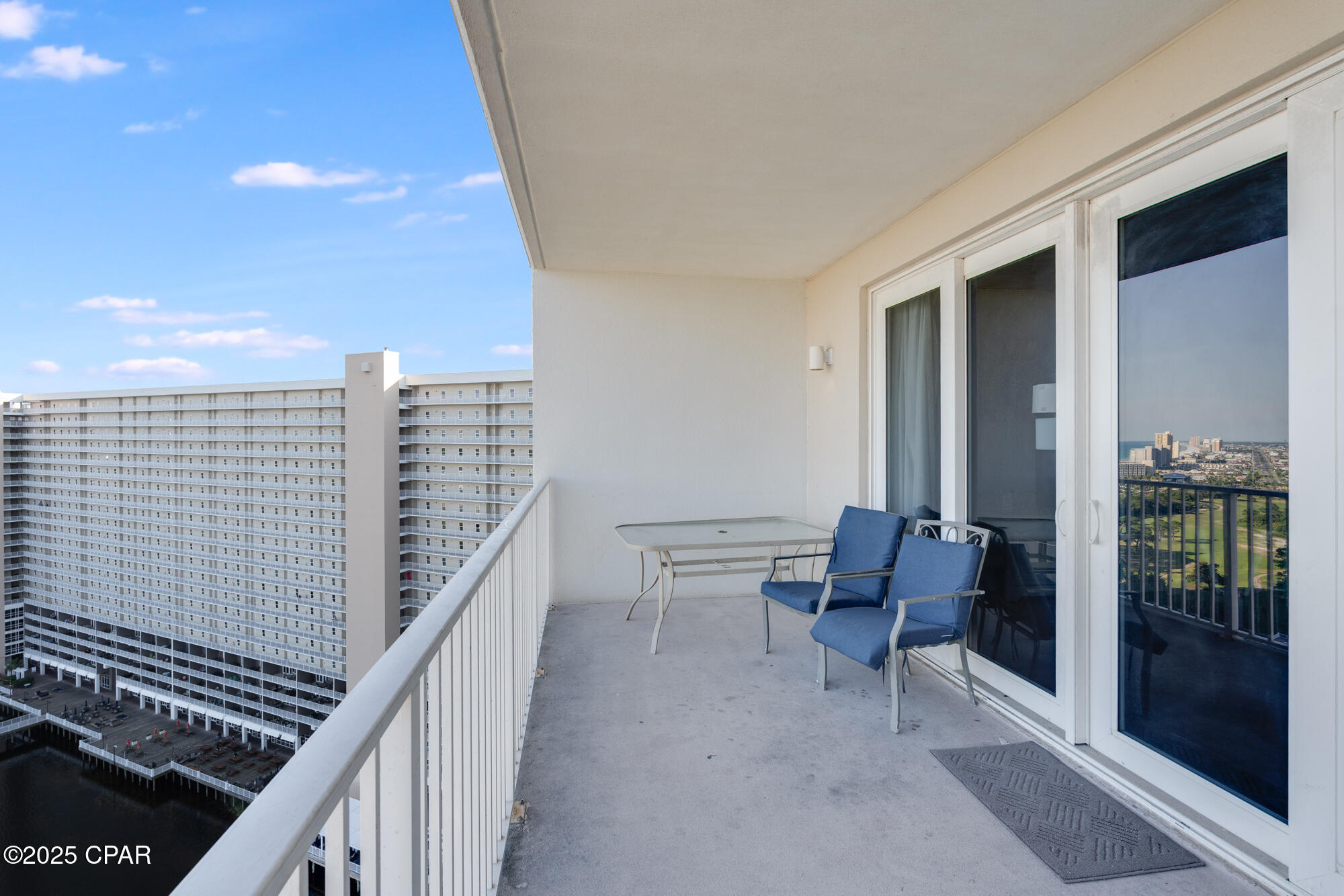 Laketown Wharf - Residential