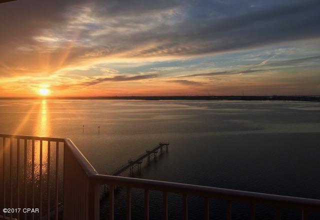 Hibiscus By The Bay - Residential