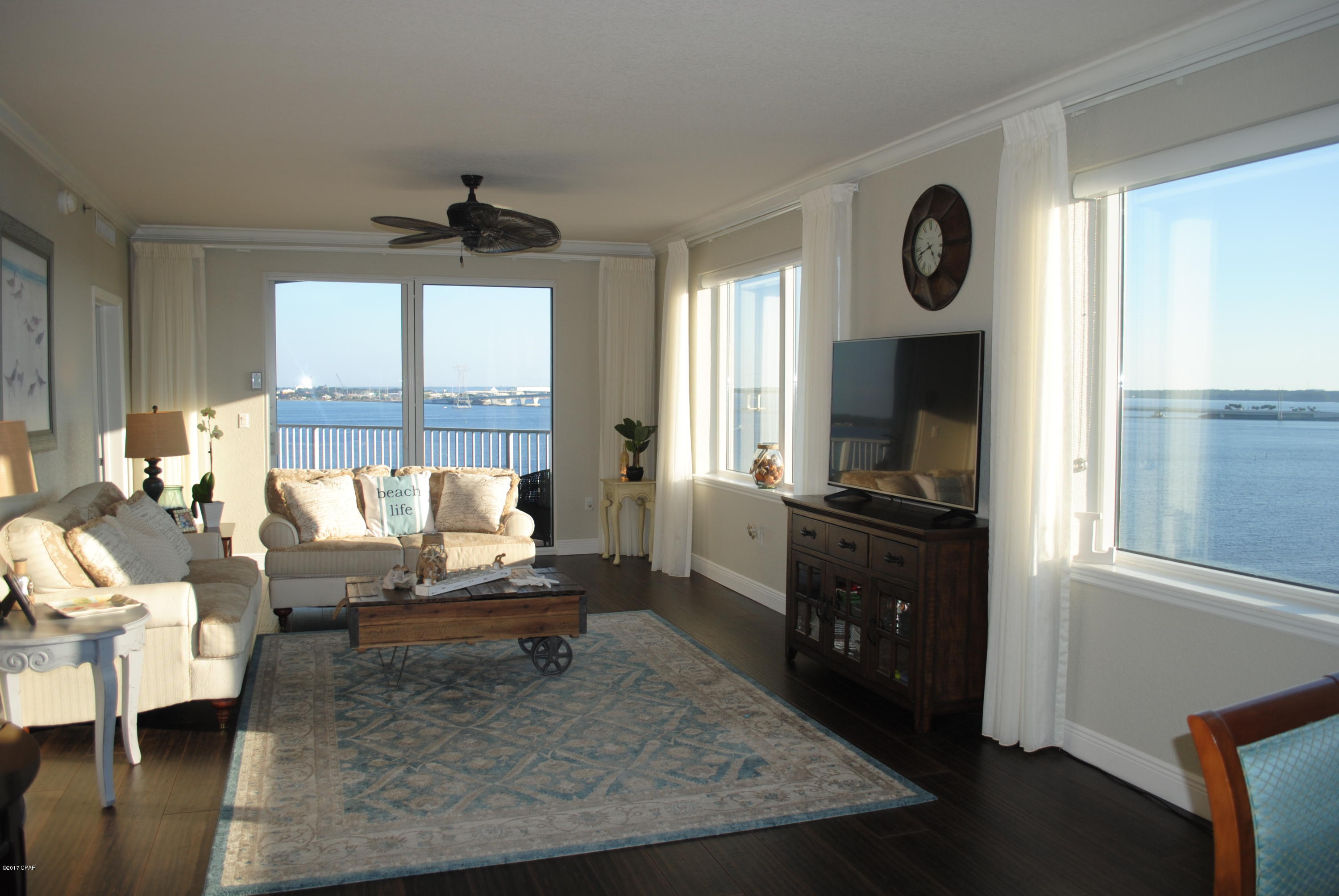 Hibiscus By The Bay - Residential