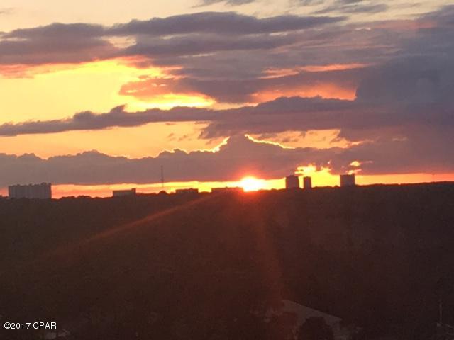 Hibiscus By The Bay - Residential