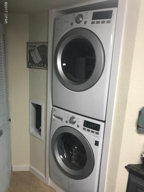 Hibiscus By The Bay - Residential