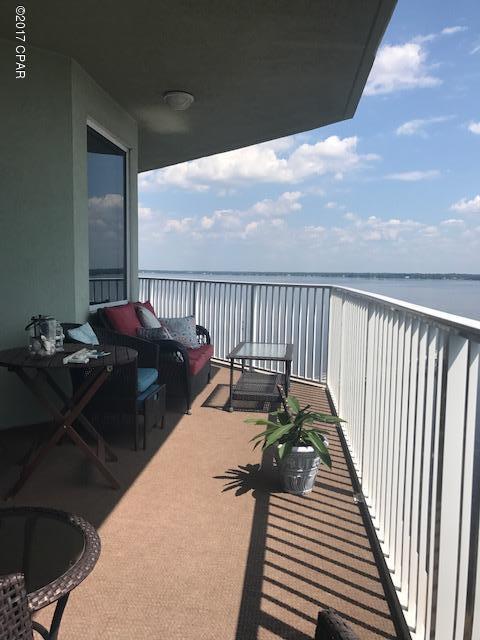 Hibiscus By The Bay - Residential