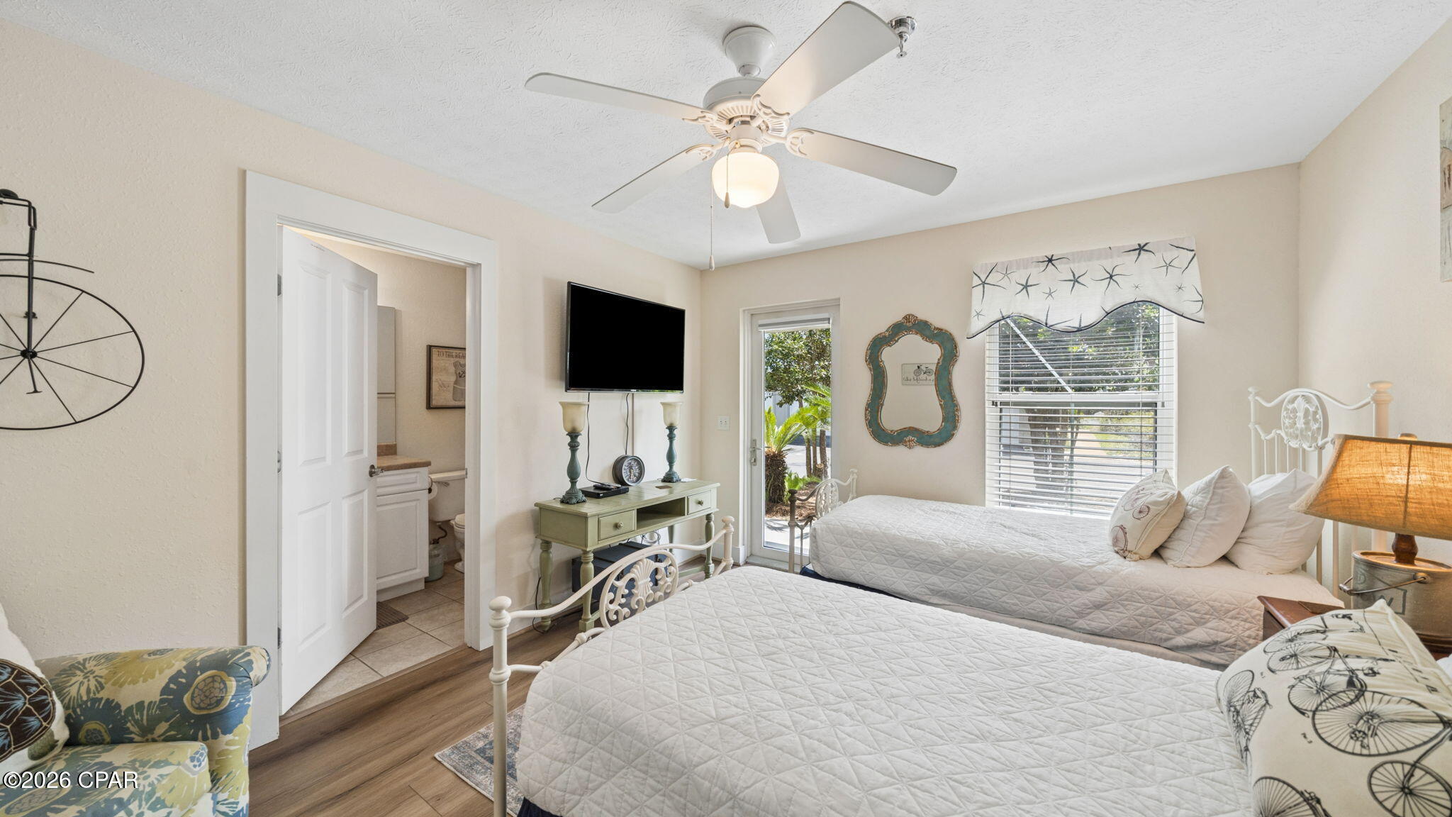 Casa Del Mar - Residential