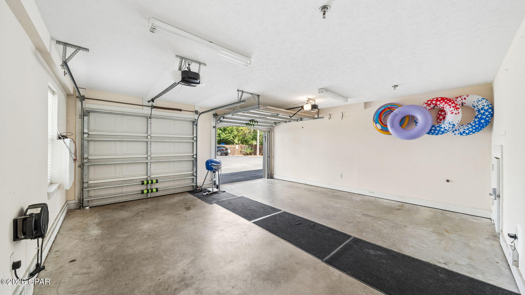 Casa Del Mar - Residential