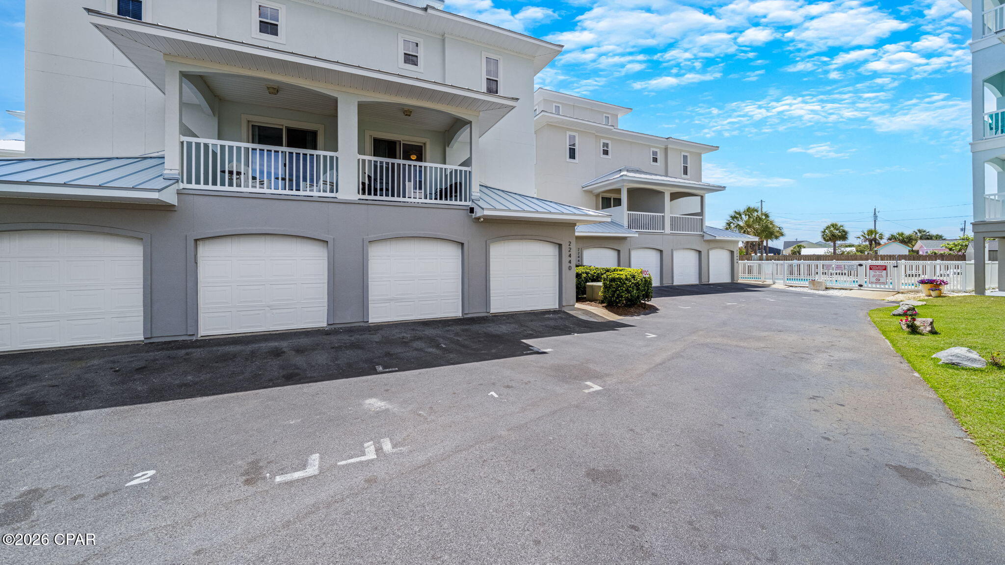 Casa Del Mar - Residential