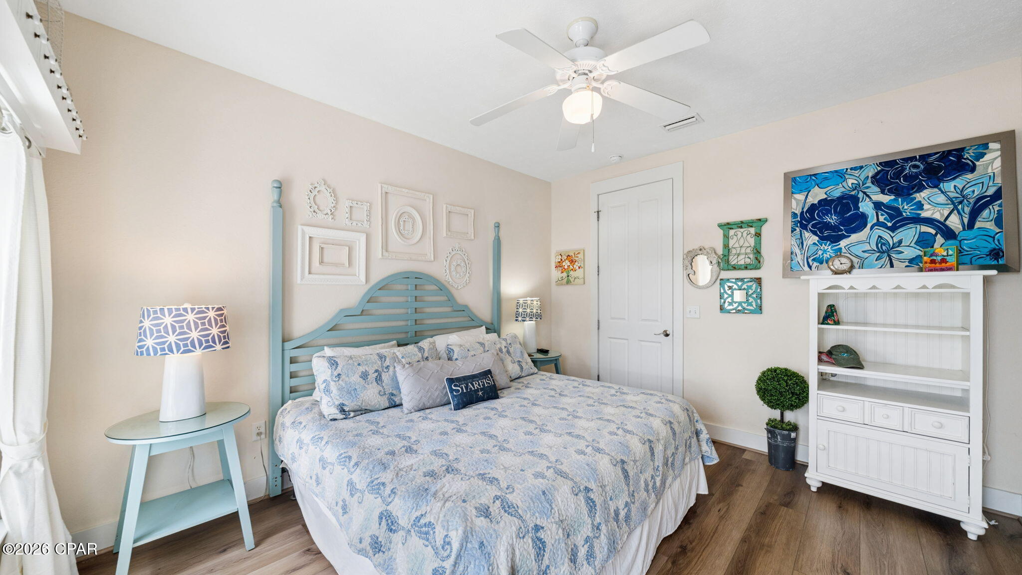 Casa Del Mar - Residential