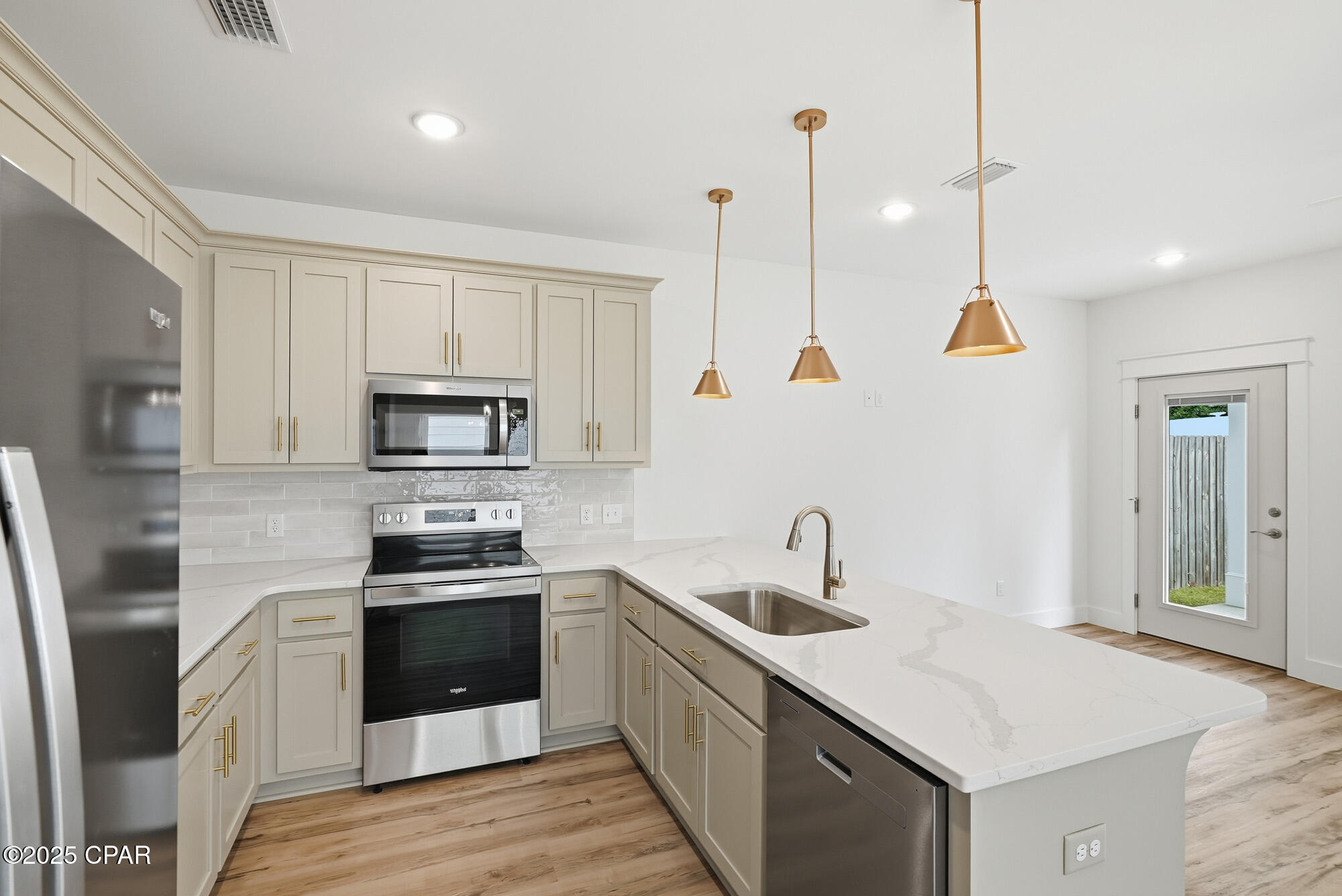 [No Recorded Subdiv] - Residential Lease