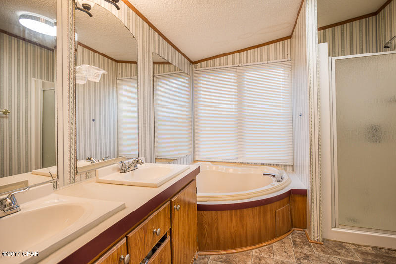 North Lagoon Oaks 7th Add - Residential