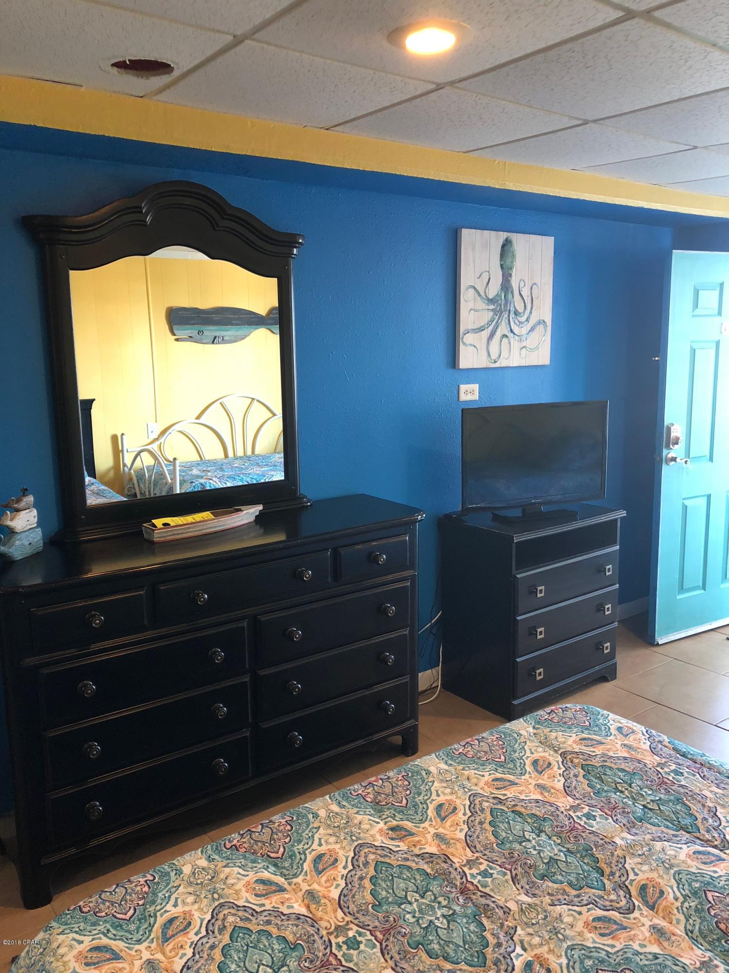 Fontainebleau Terrace - Residential