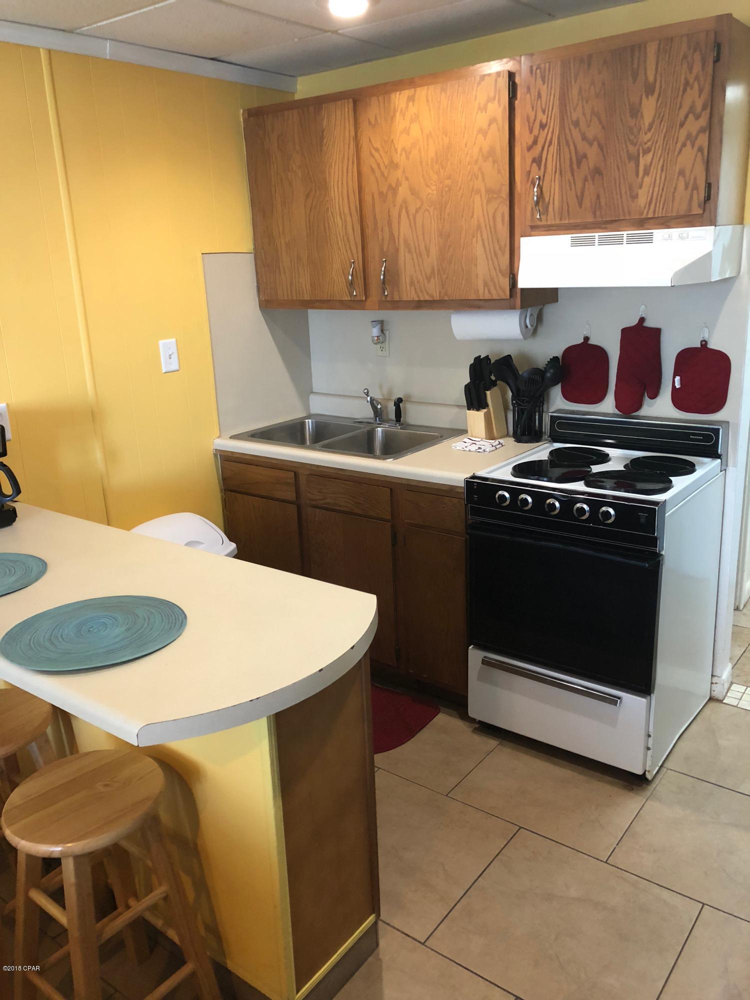 Fontainebleau Terrace - Residential