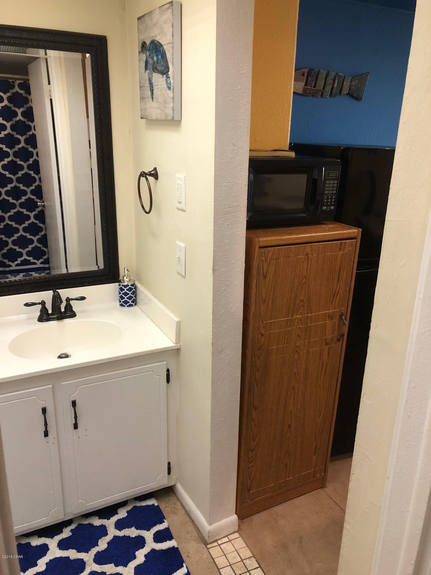 Fontainebleau Terrace - Residential