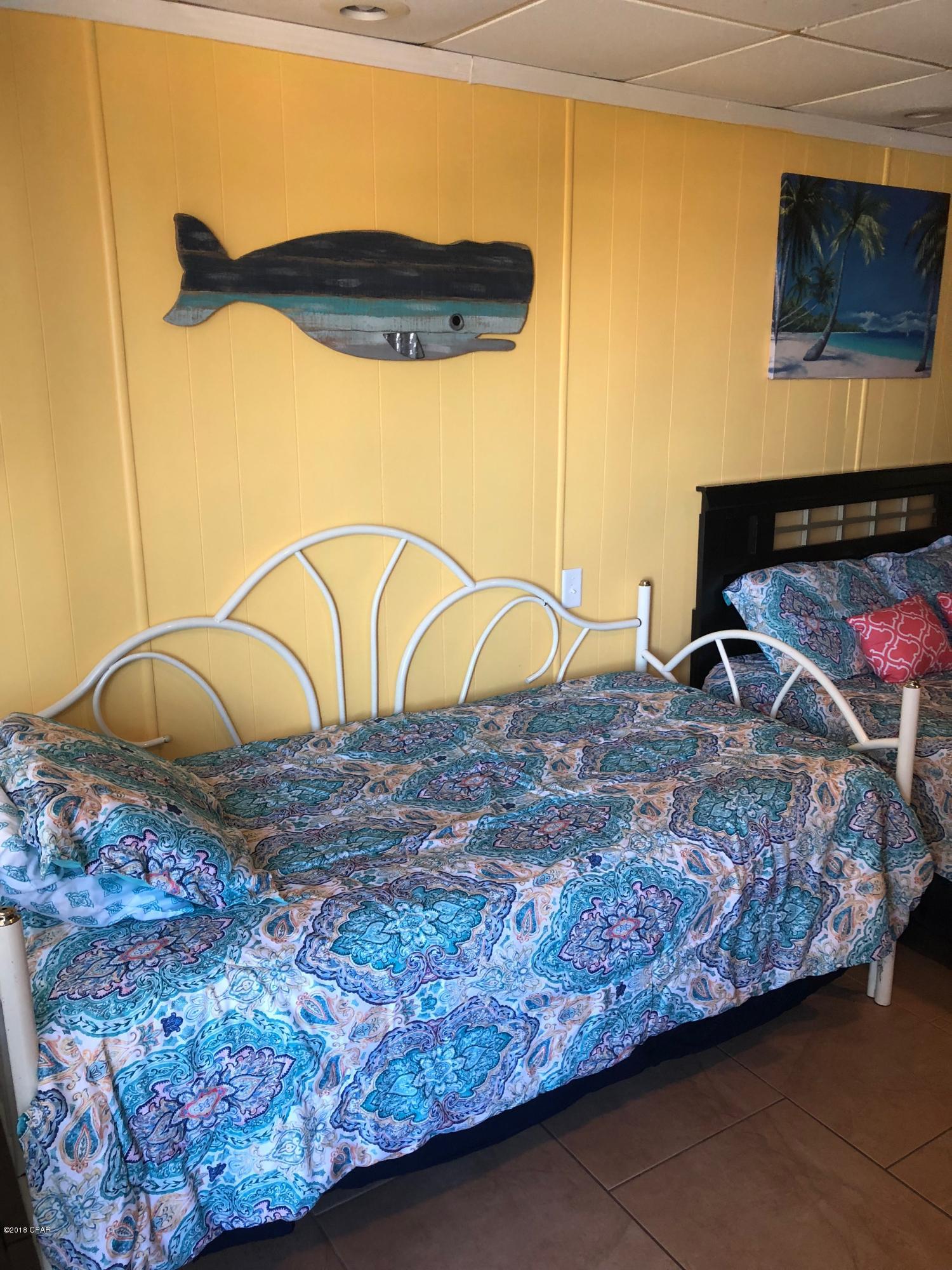 Fontainebleau Terrace - Residential