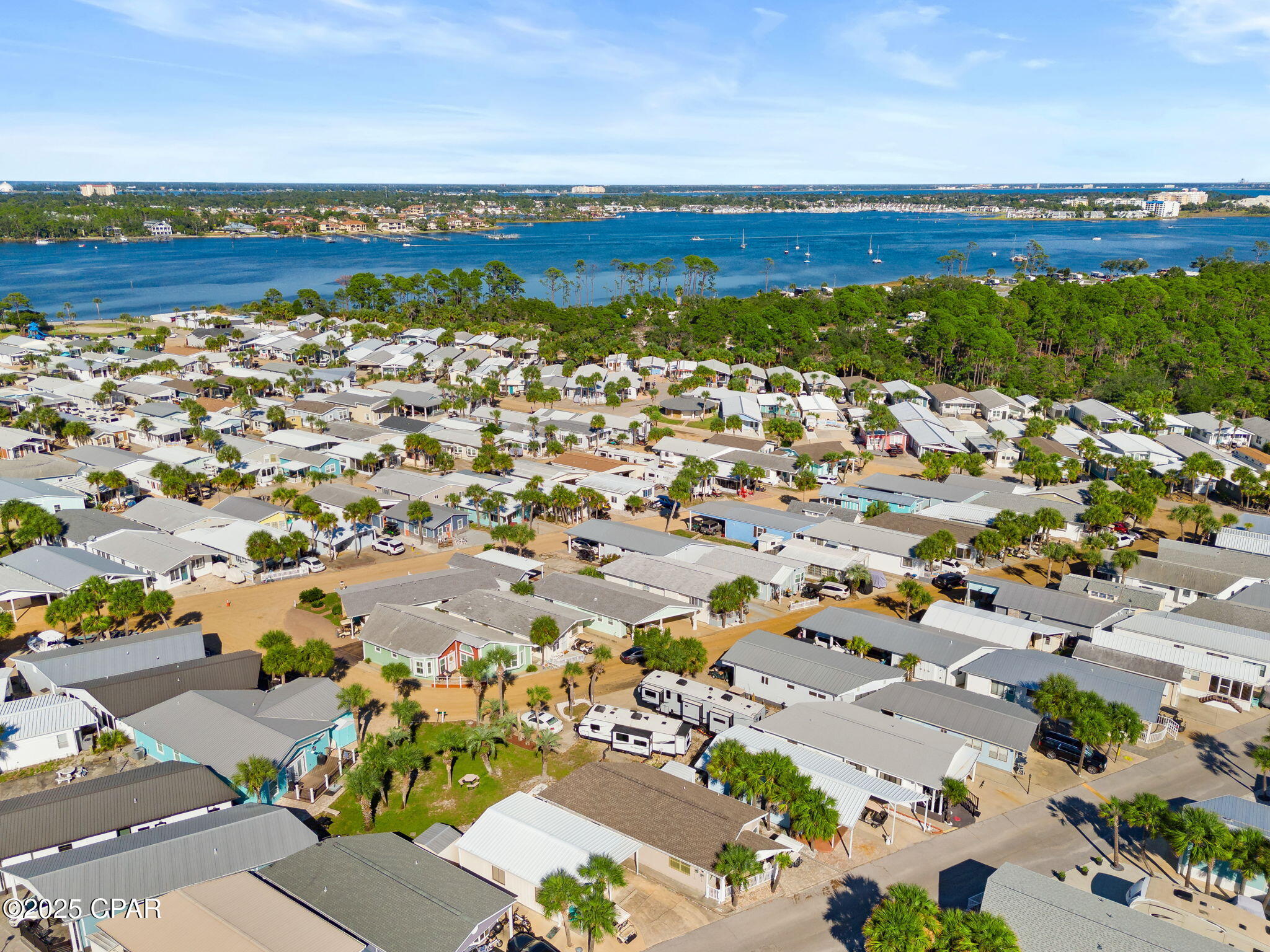 Venture Out Travel Trail - Land