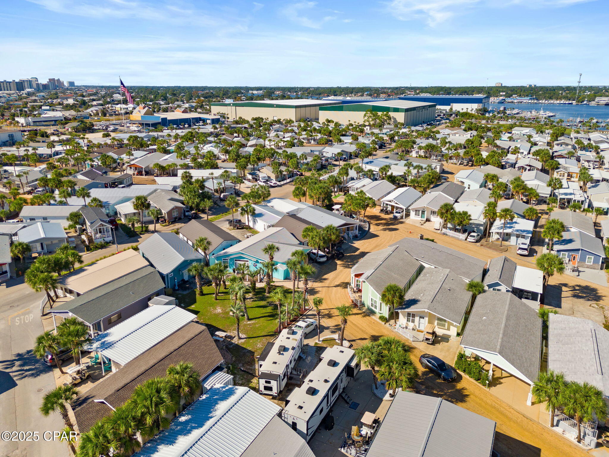 Venture Out Travel Trail - Land