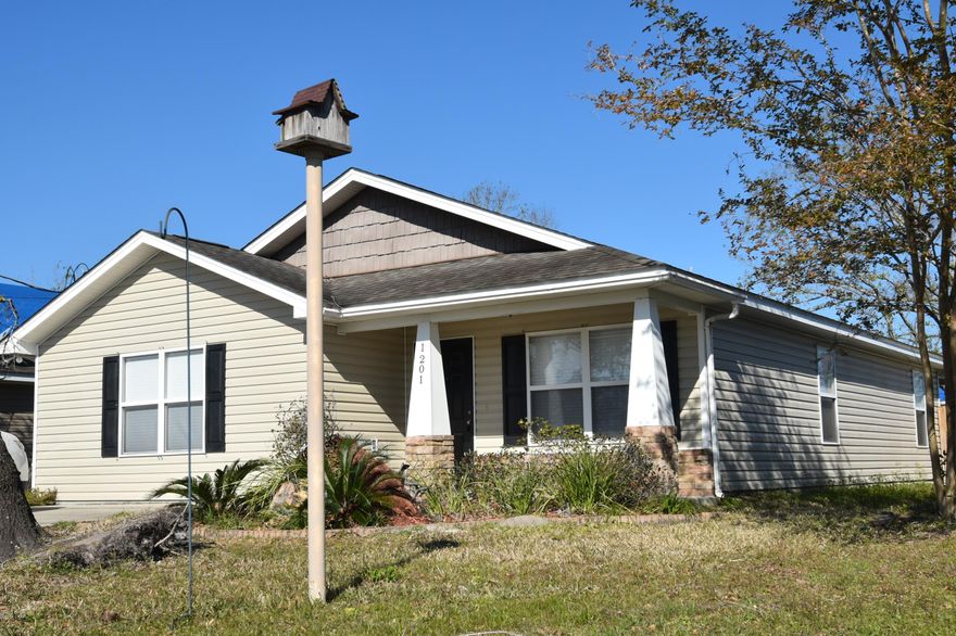 Southport - just N of Lynn Haven.  3/2 with 1,784 SF Craftsman style home.  Well maintained - one owner ... recently updated with new blinds, bamboo flooring in LR, new carpet in BRs ... tiled entry way, kitchen, dining and halls ... granite counter tops in both baths.  Large family/game room (18.3 x 21.6).  Compact office but certainly has plenty of space..  Open kitchen and dining  ... great for family/friends to gather ... lots of storage ... cabinets and pantry.

 Split BR plan with 2 full baths.  Backyard with lemon trees, satsuma tree, blueberry bush, flower beds.  Outside storage with partially fenced back yard. NEW ROOF! Don't hesitate ... call today for private showing.