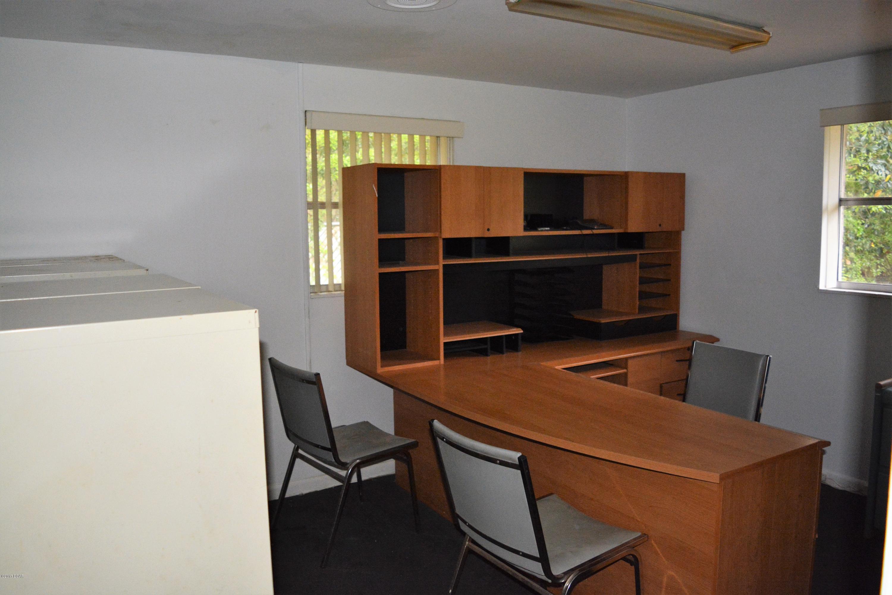 W H Parker - Commercial Lease