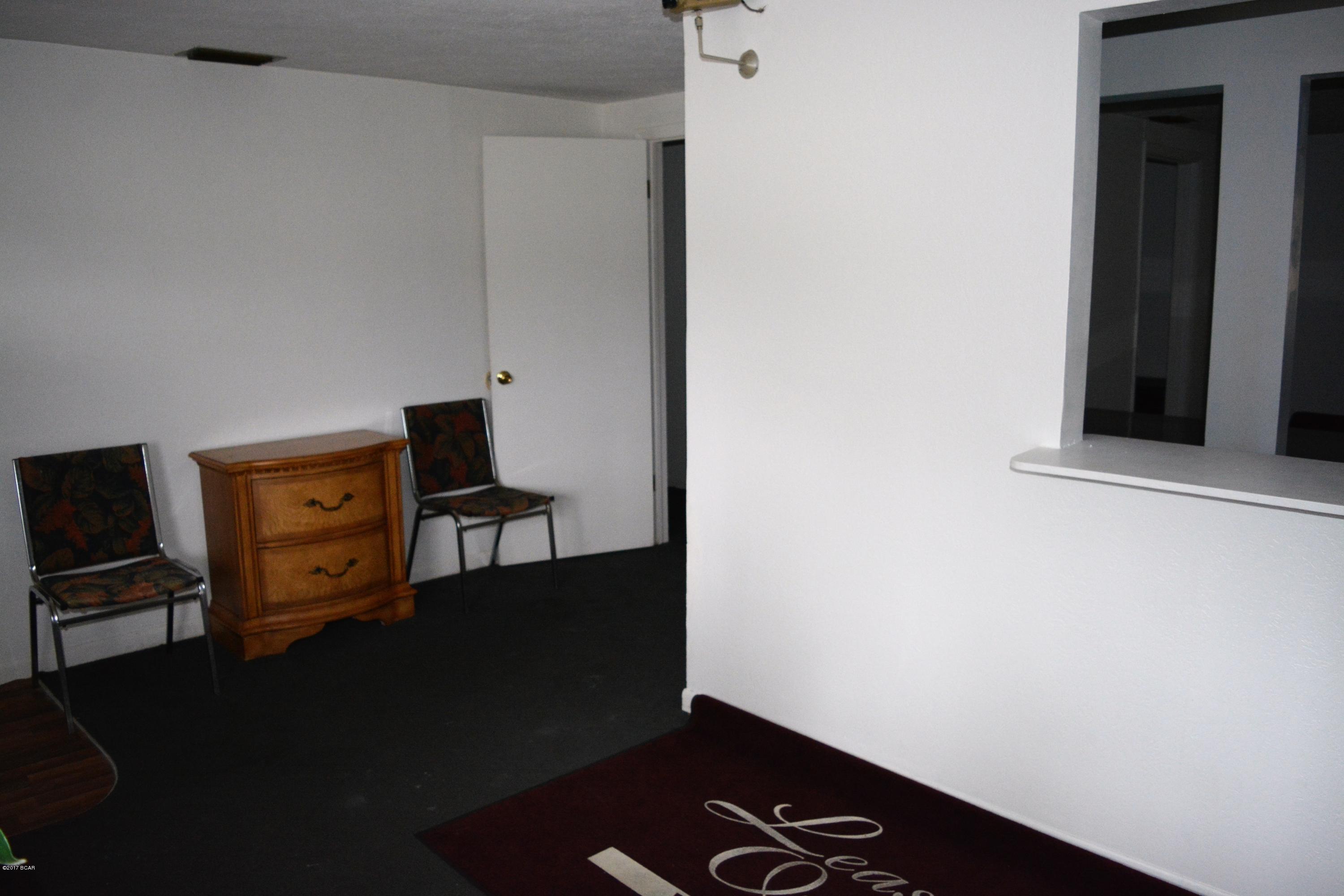 W H Parker - Commercial Lease