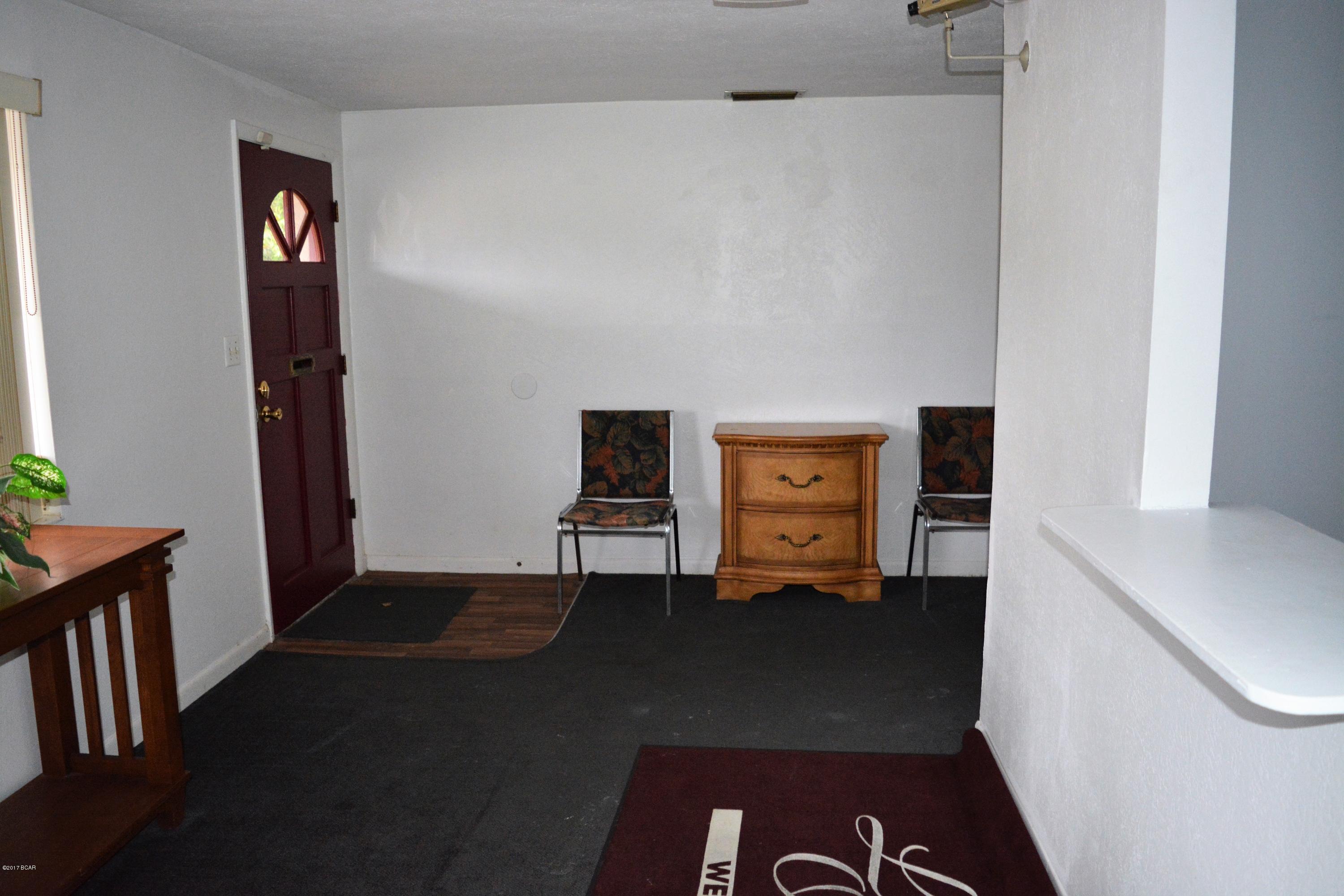 W H Parker - Commercial Lease