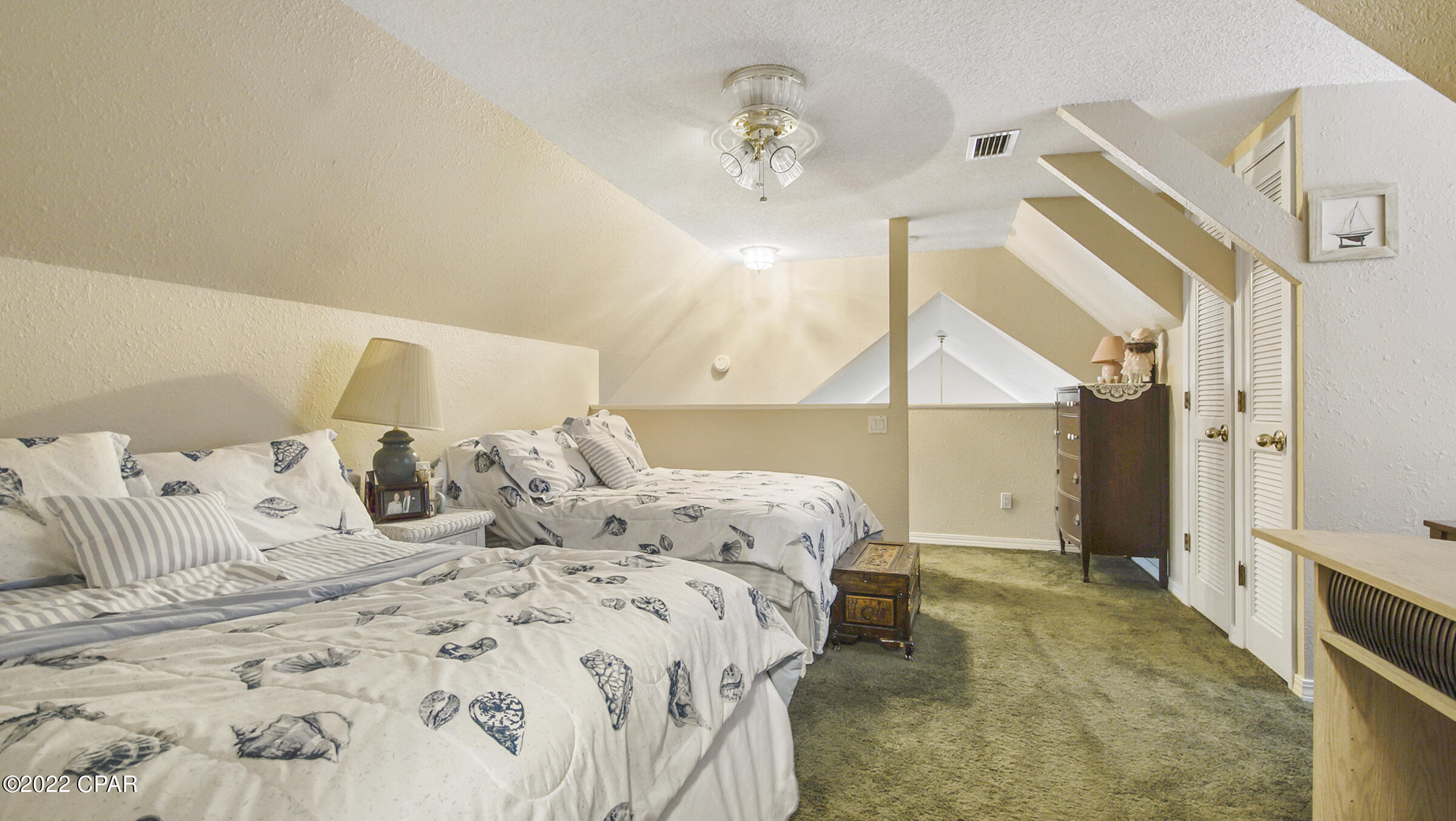 North Lagoon Oaks 7th Add - Residential