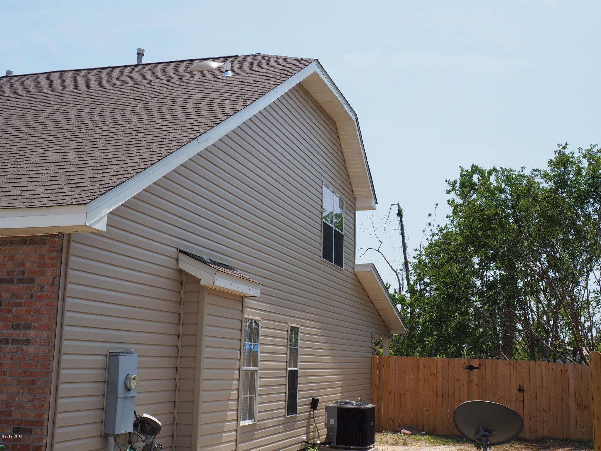 Summer Lace - Residential