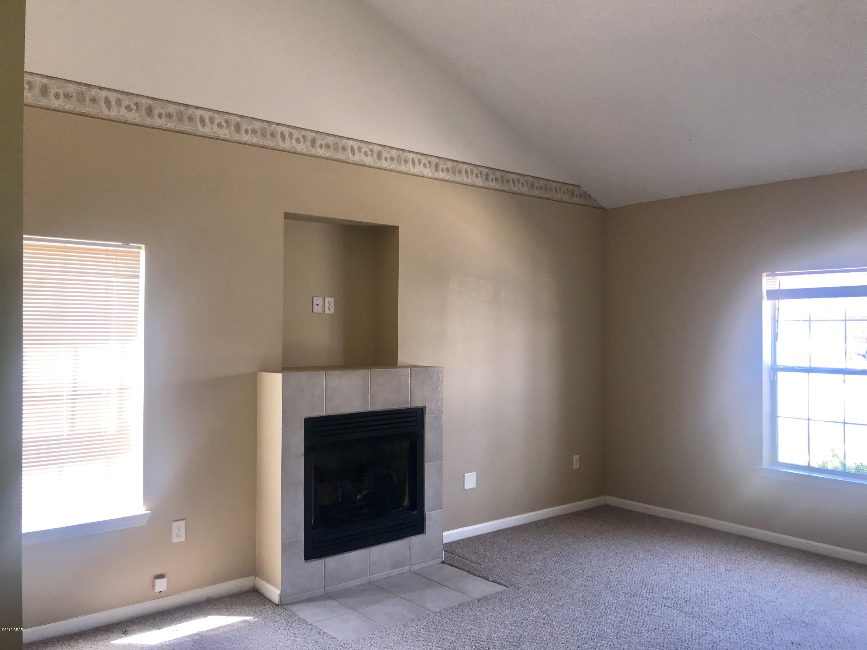 Summer Lace - Residential