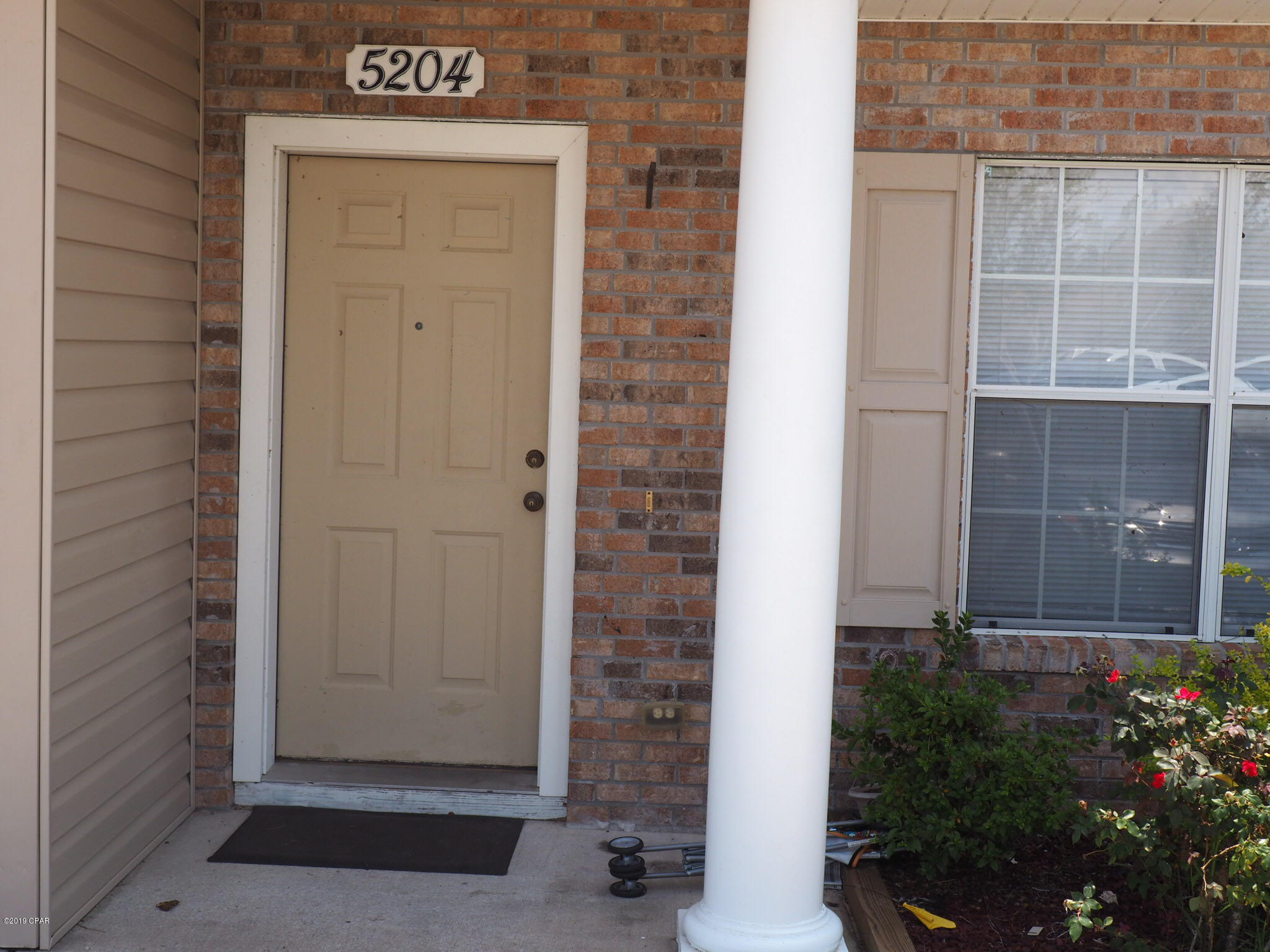 Summer Lace - Residential