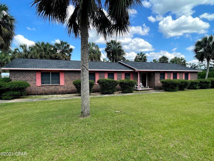 CURRENTLY UNDER CONTRACT, SELLER ACCEPTING BACKUP OFFERS  Beautiful 3 bedroom, 2 bathroom brick home in quiet Meadowview Estates neighborhood. Enjoy your own private oasis in the privacy fenced in backyard with swimming pool that is landscaped with large palms. There is a screened in back porch with hot tub that overlooks the swimming pool. This home features a tiled kitchen and breakfast room, formal dining room, formal living room, family room, and laundry room/storage. The master has en suite bathroom and access to the screened in back porch.