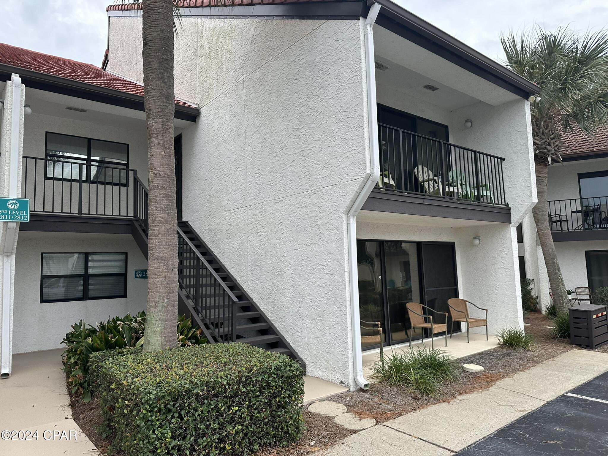 River Oaks Tennis Villas - Residential