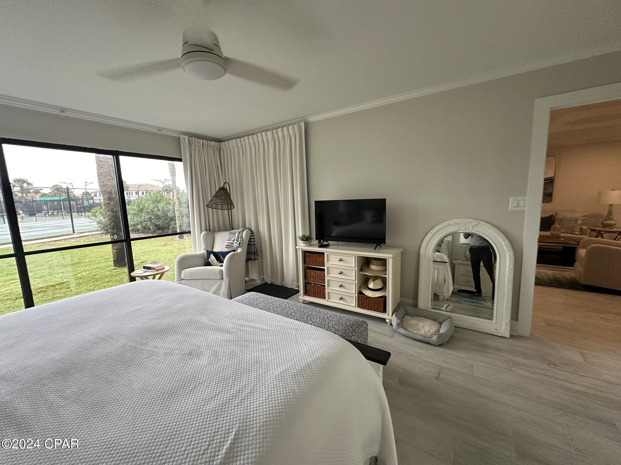 River Oaks Tennis Villas - Residential