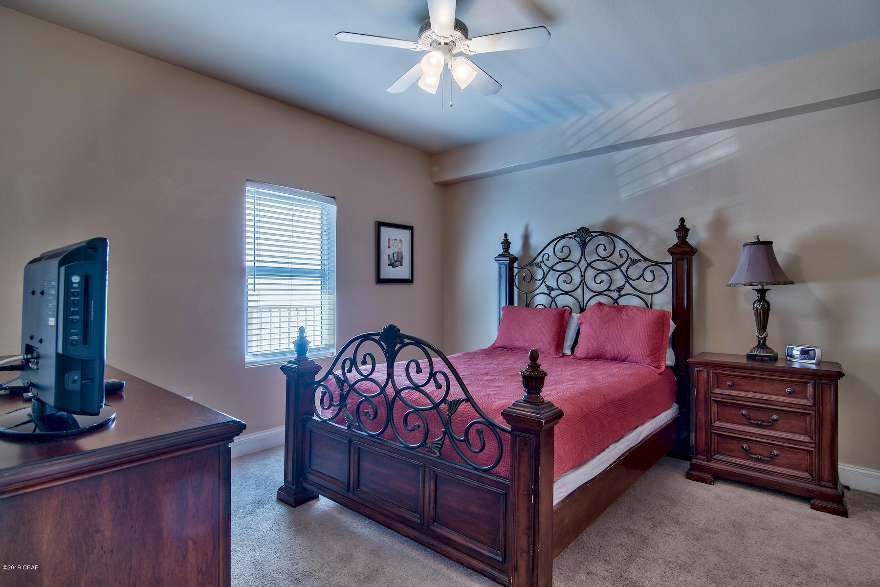 Laketown Wharf - Residential