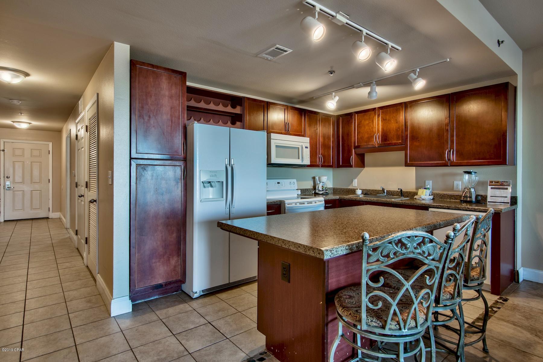 Laketown Wharf - Residential