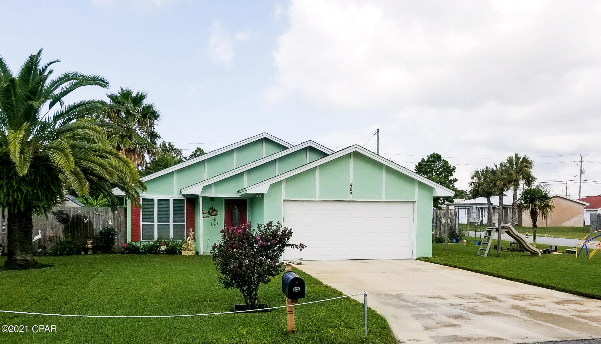 Hutchison's 2nd To Bahama Bch - Residential