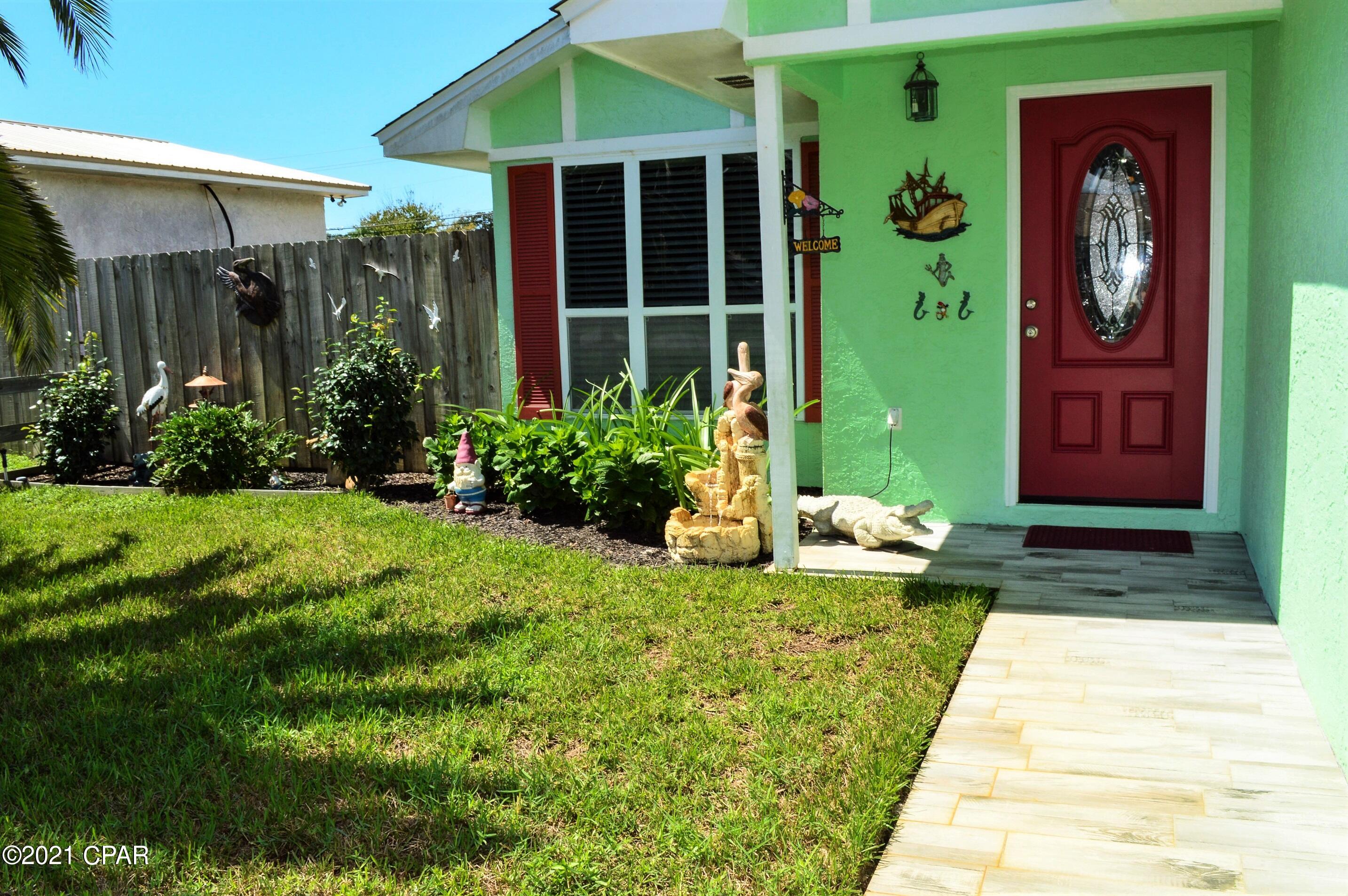 Hutchison's 2nd To Bahama Bch - Residential