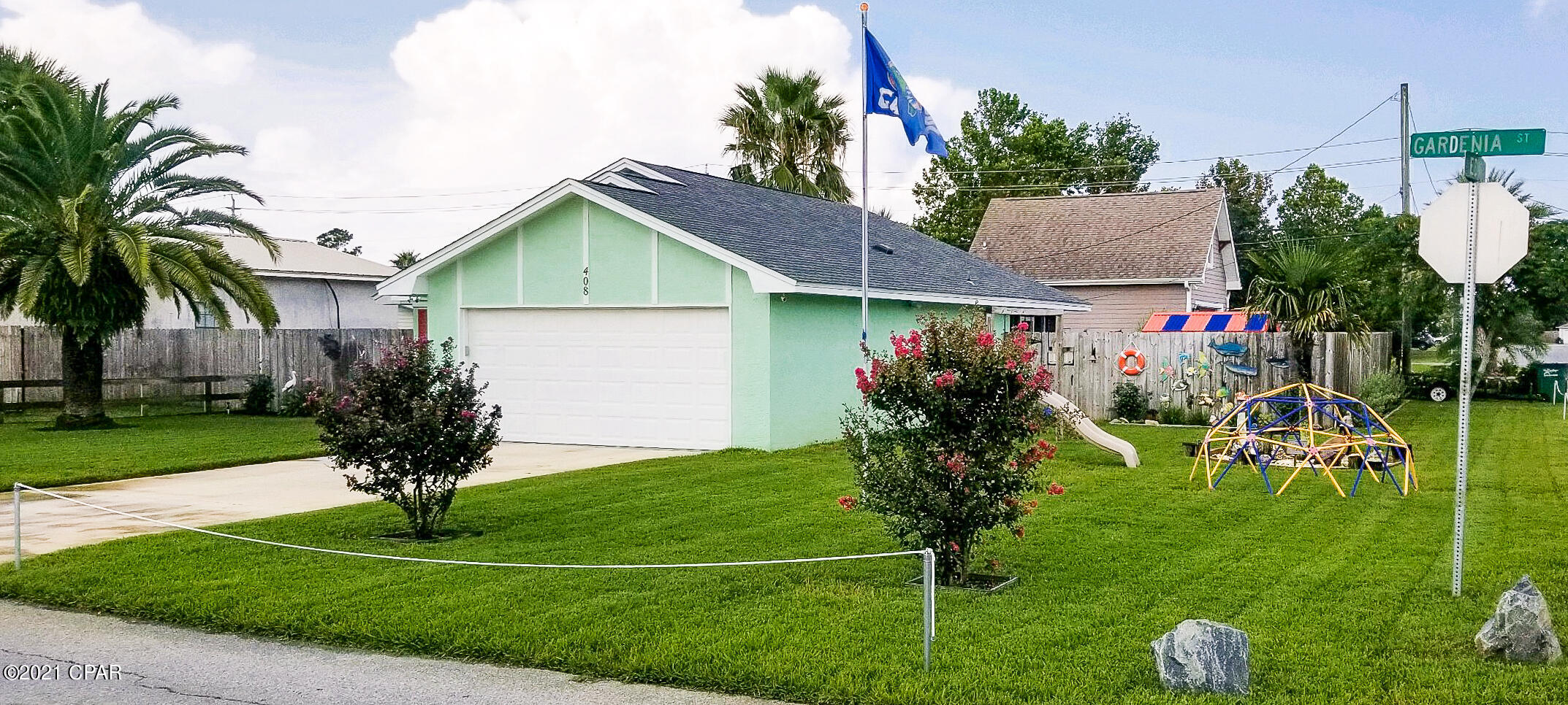 Hutchison's 2nd To Bahama Bch - Residential